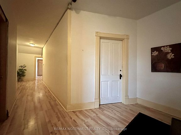5th image of 314 1st St E