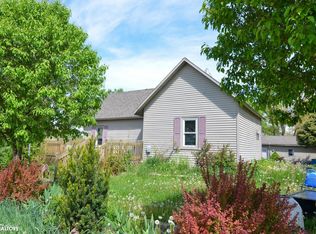 300 Center St, Searsboro, IA 50242