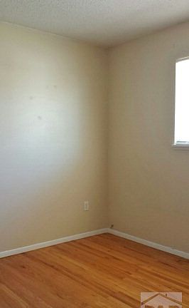 4th image of 27 Normandy Cir