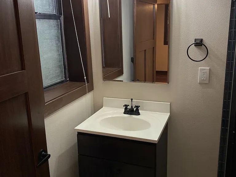 2314 W Wells St #1 — Photo 9