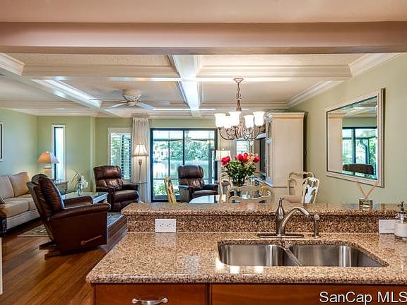 5th image of 845 E Gulf Dr #1221