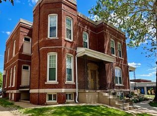 563 S 26th Avenue, Omaha, NE 68105