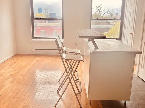 2939 W Girard Ave Floor 3, Philadelphia, PA 19130