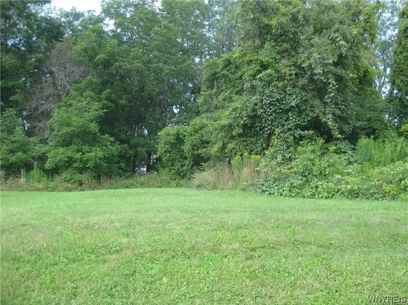 6316 McKinley Pkwy #27, Hamburg, NY 14075