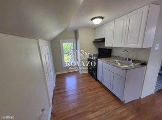 255 S 8th St FLOOR 3, Newark, NJ 07103