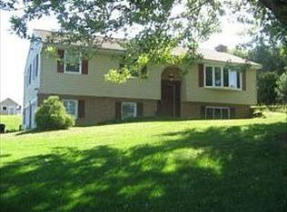 568 Hiview Dr, Lititz, PA 17543