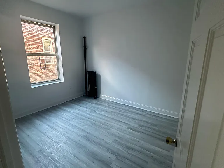 1934 University Ave #1 — Photo 3