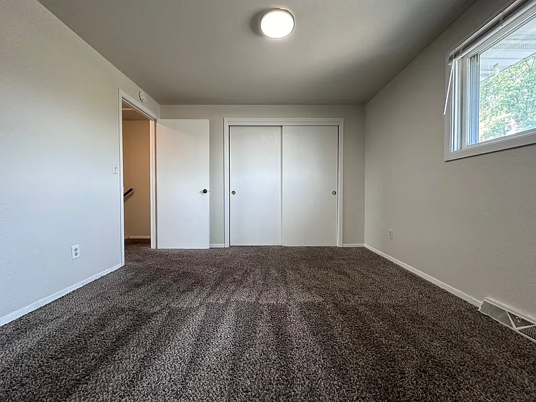 1186 Scheuring Rd — Photo 19