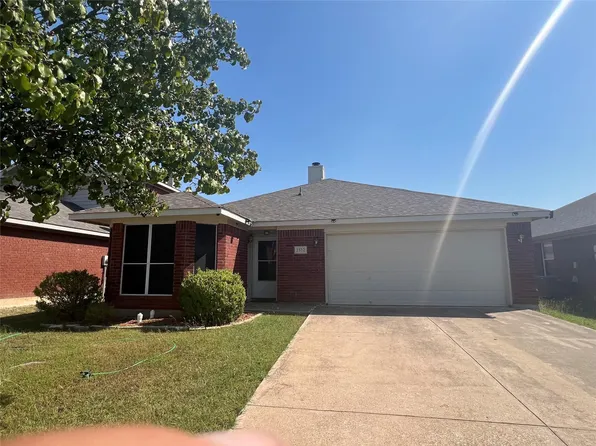 2332 Rushing Springs Dr, Fort Worth, TX 76118