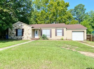 809 N Van Buren Ave, Mount Pleasant, TX 75455