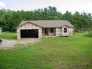 1st image of 126 Queens Dr S