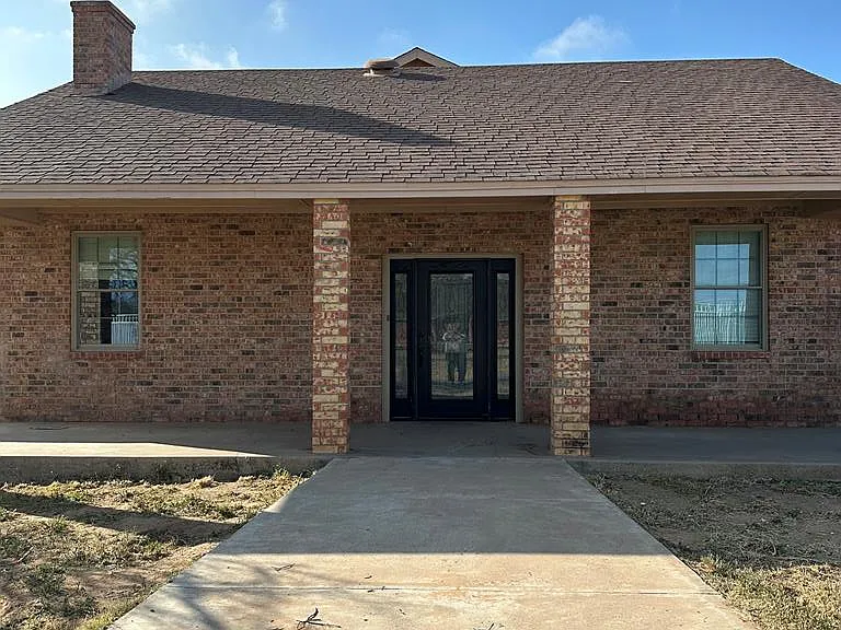 1002 E County Road 127 — Photo 1