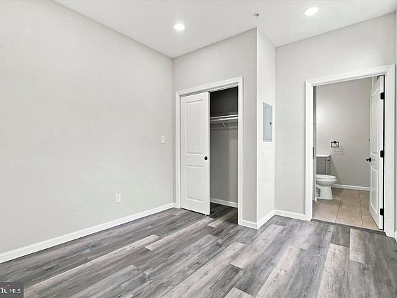 5th image of 623 W Oxford St #2F