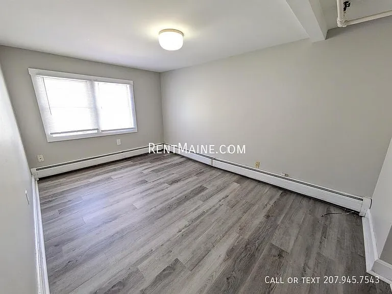2412 Western Ave #E — Photo 6