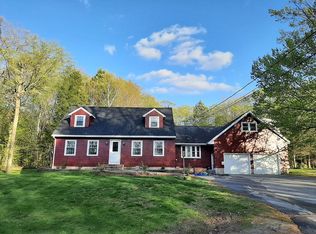 77 Pennwood Rd, Winthrop, ME 04364