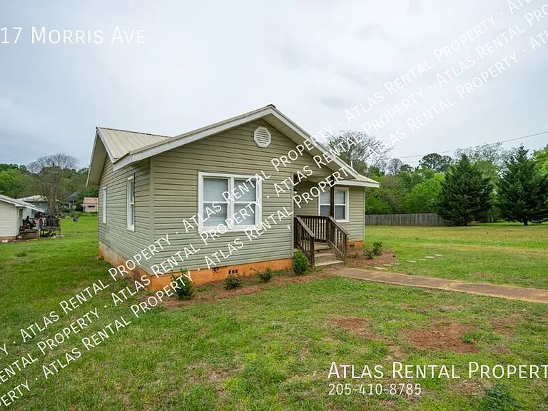 517 Morris Ave — Photo 2