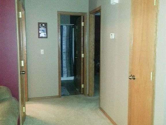 5th image of 1114 N Longview Dr