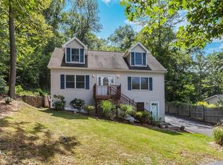 78 E Shore Rd, Greenwood Lake, NY 10925