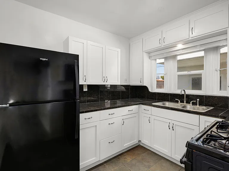 4715 Soria Dr — Photo 12