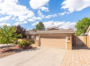 12113 Mountain Rd NE, Albuquerque, NM 87112