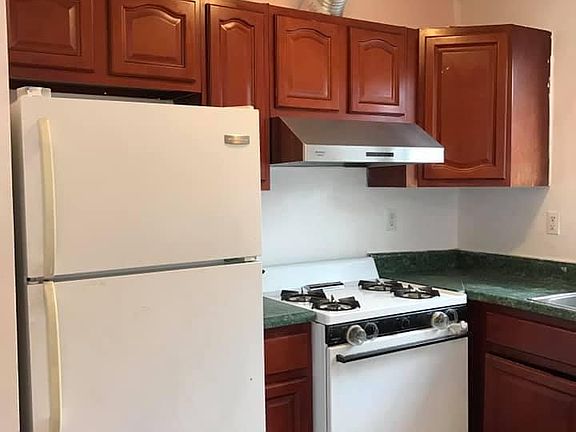 2nd image of 10243 88th St