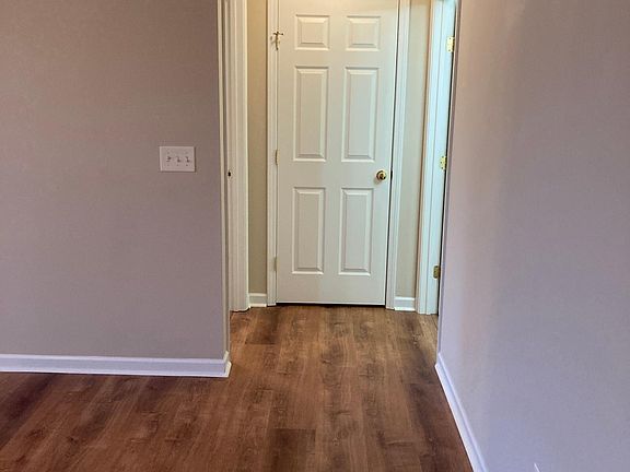 3rd image of 4805 Poplar Pl #4805