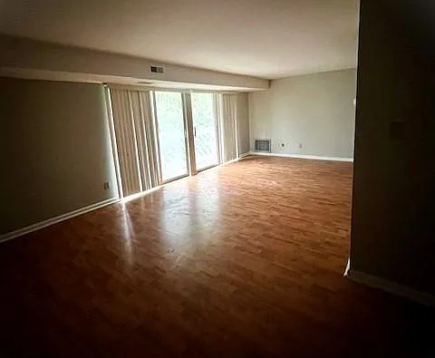 9401 Old Concord Rd #L — Photo 2
