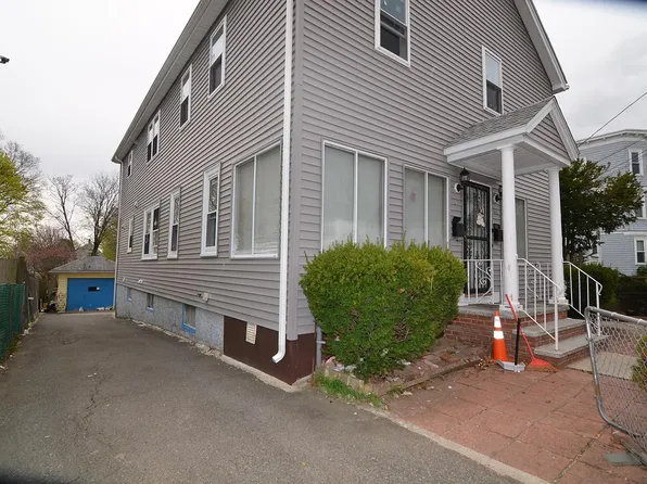 85 Billings St #1, Quincy, MA 02171