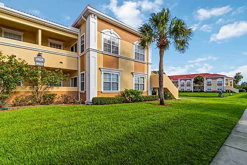 1025 Villagio Cir #204 Photo 1