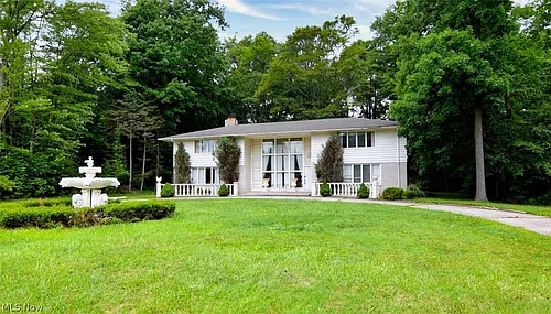 32049 Gates Mills Blvd SW Photo 1