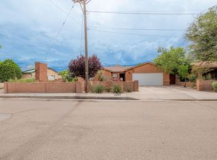 325 46th St NW, Albuquerque, NM 87105