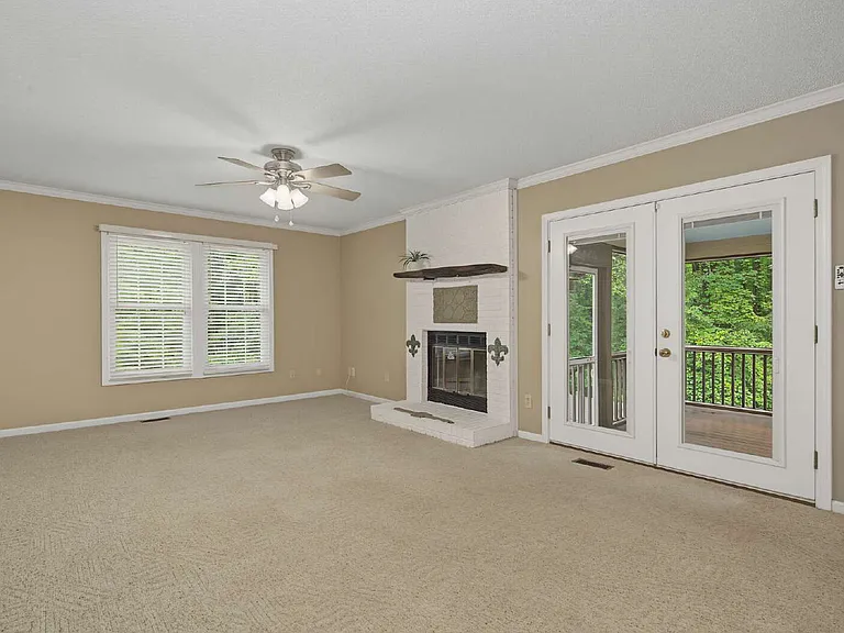 106 Dilworth Ct — Photo 21