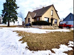 4235 West Fairmount AVENUE, Milwaukee, WI 53209