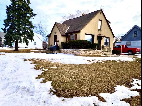 4235 West Fairmount AVENUE, Milwaukee, WI 53209