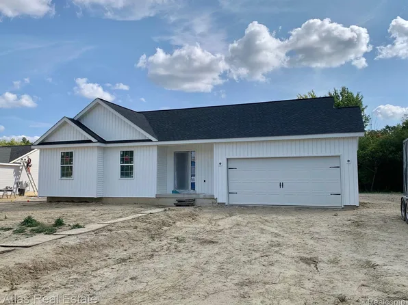 495 Bay St, Davison, MI 48423