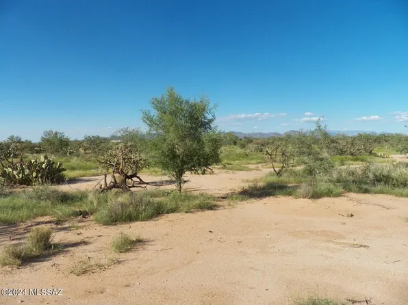 8800 S Marstellar Rd, Tucson, AZ 85736