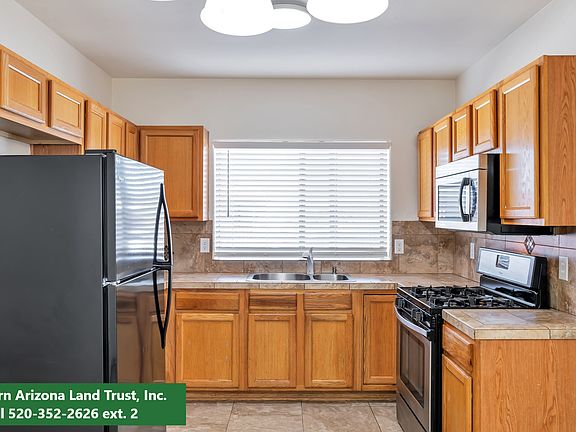 2nd image of 1935 W Banks Grove Pl