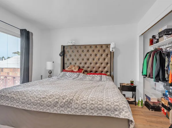 76 West 25th Street image 4 of 21