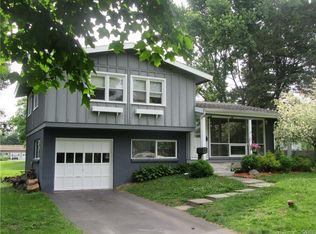 7342 Rosewood Cir, North Syracuse, NY 13212