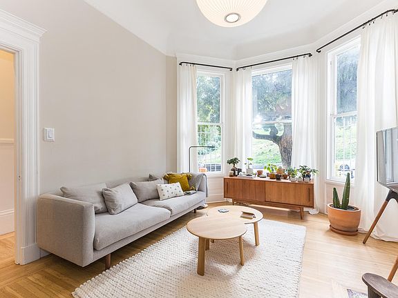 3rd image of 1104 Fulton St #1/2