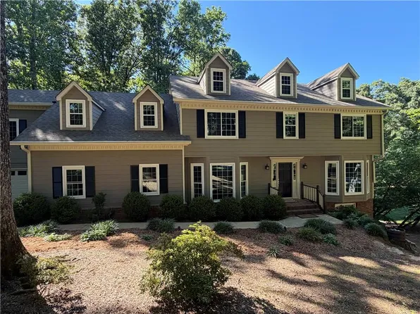 255 Waverly Hall Dr, Roswell, GA 30075