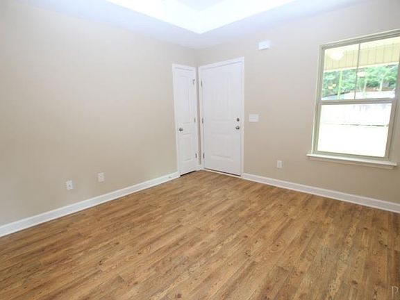 4th image of 6004 Damara Ln