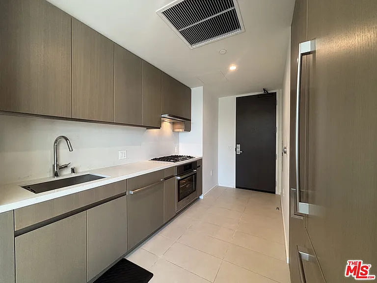 889 Francisco St #2305 — Photo 6