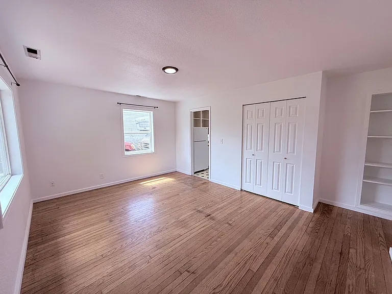 9823 31st Ave SW — Photo 10