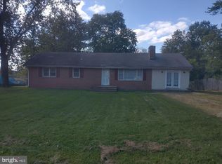 6512 Charles St, Haymarket, VA 20169