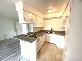 14109 Hatteras St, Van Nuys, CA 91401