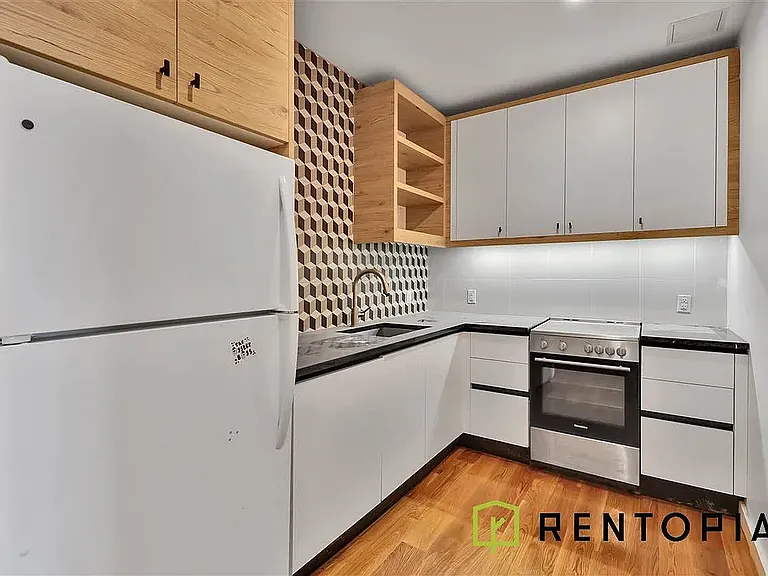 1875 Atlantic Ave #507D — Photo 1