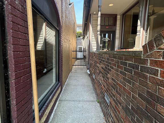 2nd image of 532 Elmwood Ave APT 2