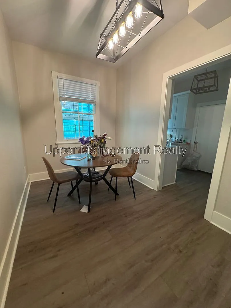 2 bed, 1.0 bath, $2,000 — Photo 2
