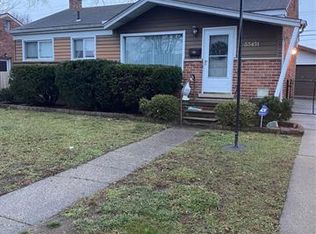 33451 Florence St, Garden City, MI 48135